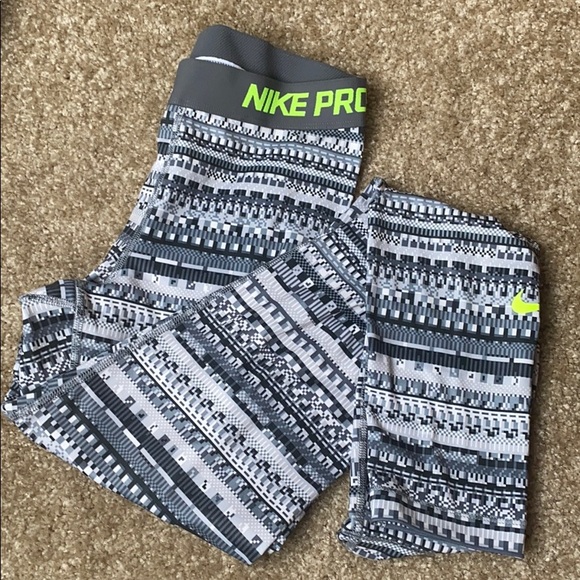 Nike Pants - Nike Pro Leggings